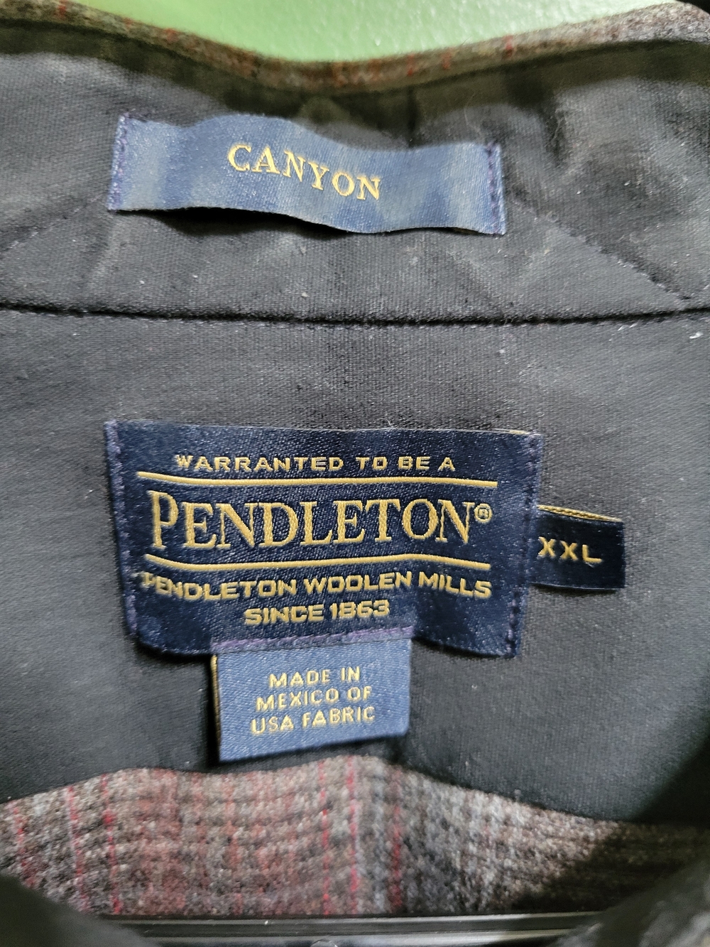 Pendleton Burgundy and Gray Plaid Western Button-Down Shirt 100% Virgin Wool - Picture 2 of 3